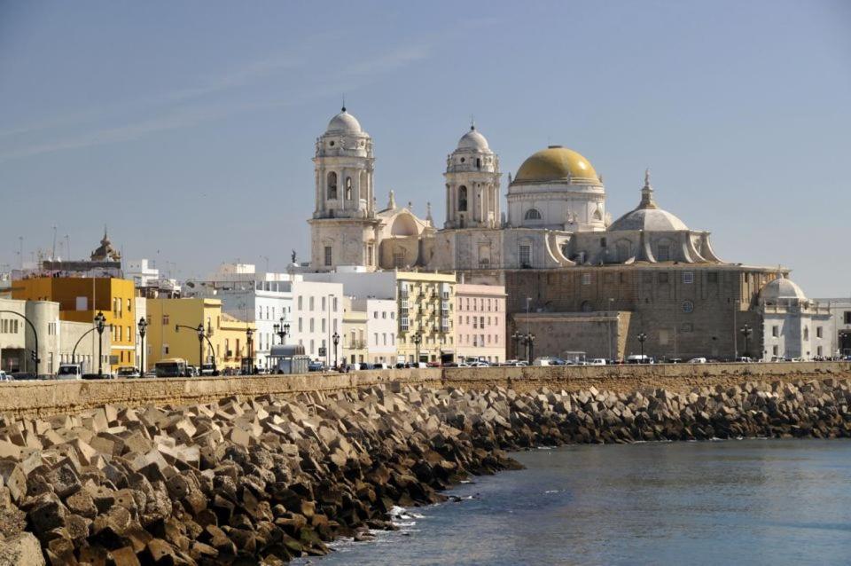 Cadiz Playa La Caleta Terraza Con Barbacoa Apartman Kültér fotó